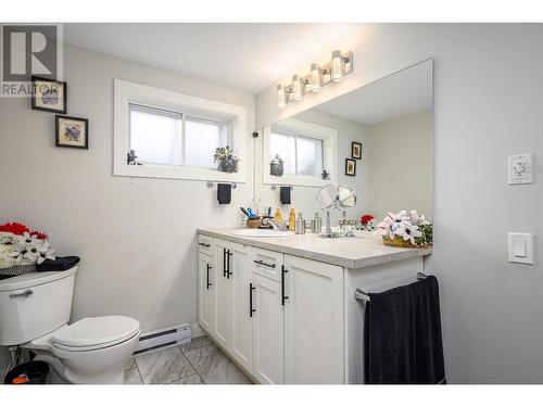 6223 Rimer Road, Vernon, BC - Indoor Photo Showing Bathroom