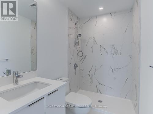 S905 - 8 Olympic Gardens Drive, Toronto, ON - Indoor Photo Showing Bathroom