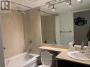 902 - 736 Spadina Avenue, Toronto, ON  - Indoor Photo Showing Bathroom 