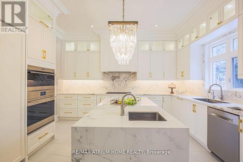48 Yorkminster Road, Toronto, ON - Indoor Photo Showing Kitchen With Upgraded Kitchen