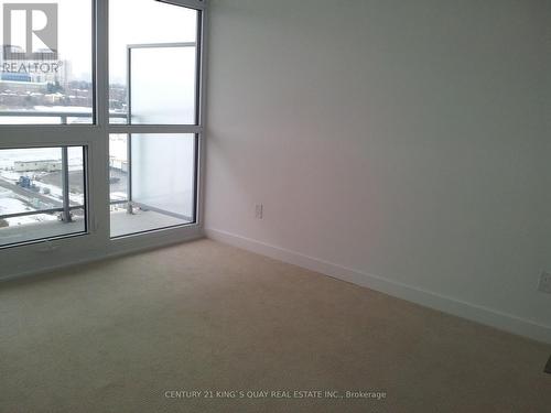 1210 - 121 Mcmahon Drive, Toronto, ON - Indoor Photo Showing Other Room