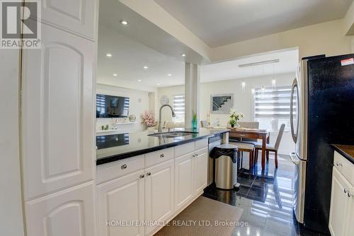 41 Fieldview Crescent, Whitby, ON - Indoor Photo Showing Kitchen With Double Sink