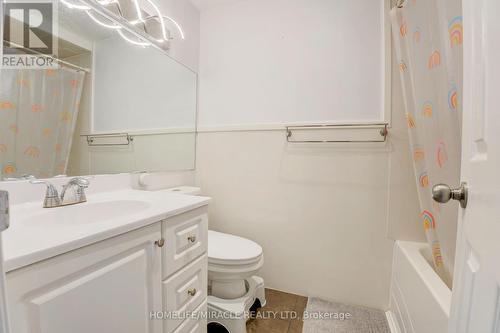 41 Fieldview Crescent, Whitby, ON - Indoor Photo Showing Bathroom