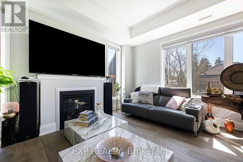 660 Park Road, Innisfil, ON - Indoor Photo Showing Living Room With Fireplace