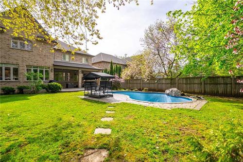 212 Valleyview Drive, Ancaster, ON - Outdoor With In Ground Pool
