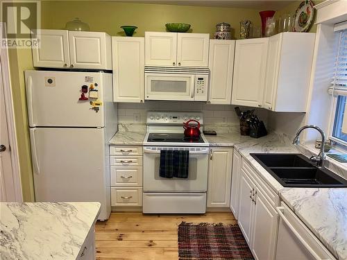 5252 Hwy 551, Providence Bay, ON - Indoor Photo Showing Kitchen With Double Sink