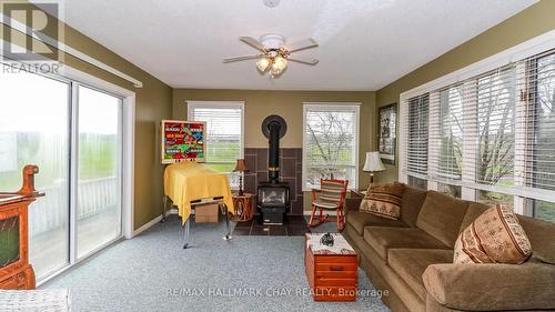 1743 Golf Course Road, Springwater, ON - Indoor