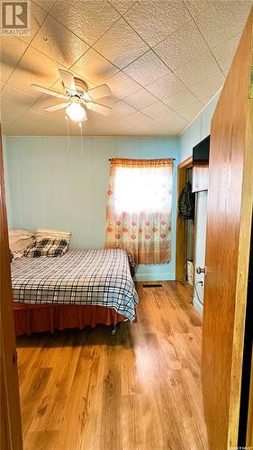 28 5Th Street Se, Preeceville, SK - Indoor Photo Showing Bedroom