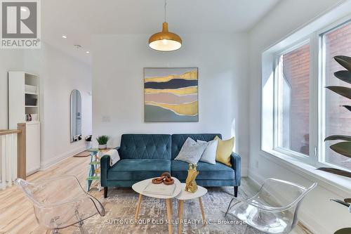 558 Clendenan Avenue, Toronto, ON - Indoor Photo Showing Living Room