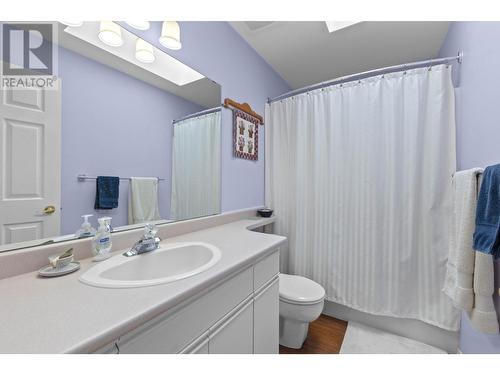 113 Leighton Ave, Chase, BC - Indoor Photo Showing Bathroom