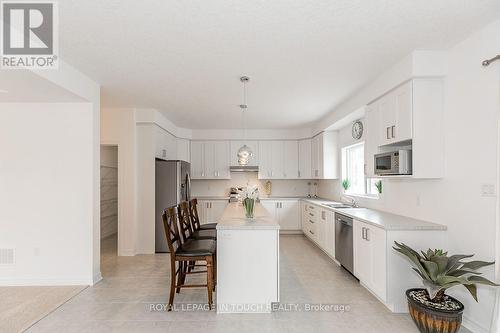 2 Rowland Street, Collingwood, ON - Indoor Photo Showing Kitchen