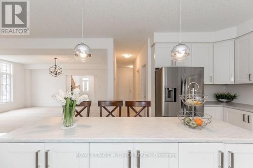 2 Rowland Street, Collingwood, ON - Indoor Photo Showing Kitchen With Upgraded Kitchen