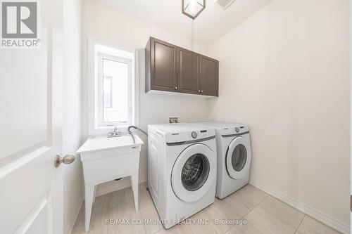 2651 Delphinium Trail, Pickering, ON - Indoor Photo Showing Laundry Room