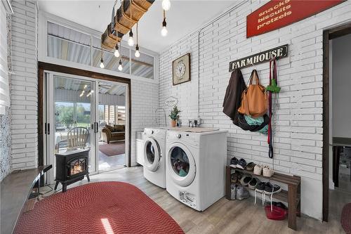 41 Foss Road, Welland, ON - Indoor Photo Showing Laundry Room