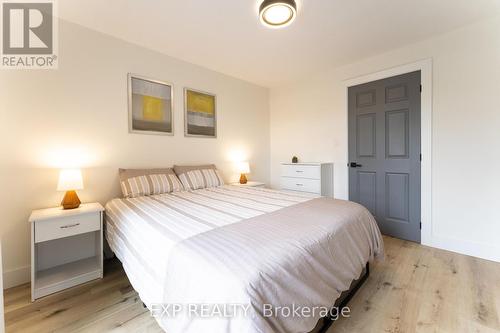 137 Whitley Street, Cambridge, ON - Indoor Photo Showing Bedroom