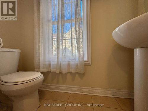 80 - 2280 Baronwood Drive, Oakville, ON - Indoor Photo Showing Bathroom
