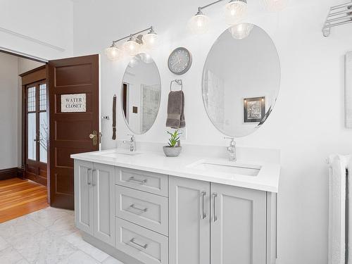 2326 Garcia Street, Merritt, BC - Indoor Photo Showing Bathroom