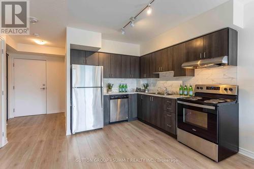 120 - 1 Falaise Road, Toronto, ON - Indoor Photo Showing Kitchen