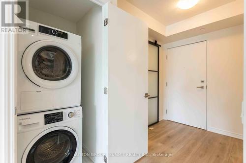 120 - 1 Falaise Road, Toronto, ON - Indoor Photo Showing Laundry Room