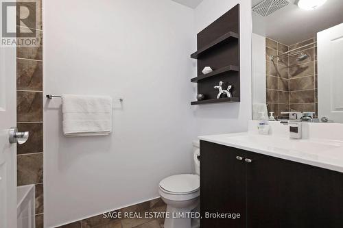 409 - 16 Brookers Lane, Toronto, ON - Indoor Photo Showing Bathroom