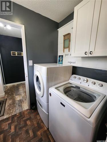 505 Pheasant Street, Grenfell, SK - Indoor Photo Showing Laundry Room