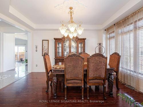 5499 Doctor Peddle Cres, Mississauga, ON - Indoor Photo Showing Dining Room