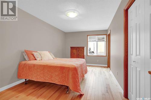 3152 Wimbledon Bay, Regina, SK - Indoor Photo Showing Bedroom