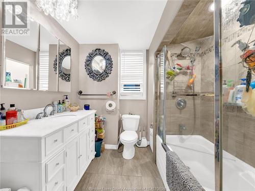 595 Cataraqui, Windsor, ON - Indoor Photo Showing Bathroom