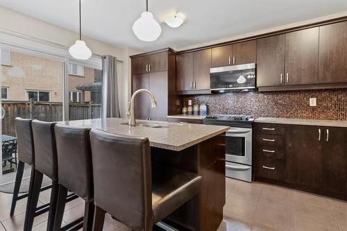 4182 Prudham Avenue, Burlington, ON - Indoor Photo Showing Kitchen With Upgraded Kitchen