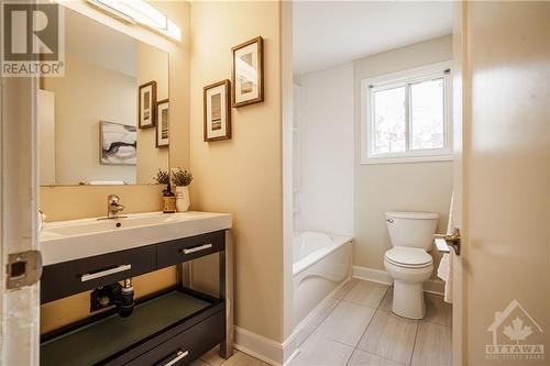 1797 Gage Crescent, Ottawa, ON - Indoor Photo Showing Bathroom