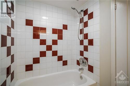 1797 Gage Crescent, Ottawa, ON - Indoor Photo Showing Bathroom
