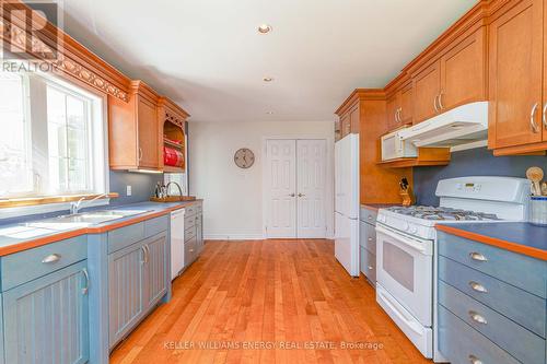 96 Island Road, Prince Edward County, ON - Indoor Photo Showing Kitchen