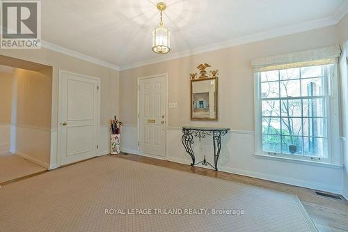 138 Hunt Club Drive, London, ON - Indoor Photo Showing Other Room