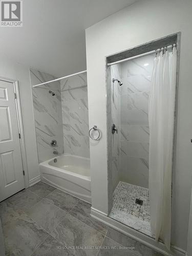 3 - 17 East Street, St. Catharines, ON - Indoor Photo Showing Bathroom