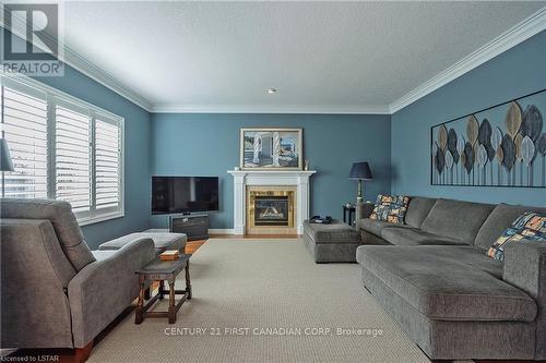 1184 Thornley Street, London, ON - Indoor Photo Showing Living Room With Fireplace