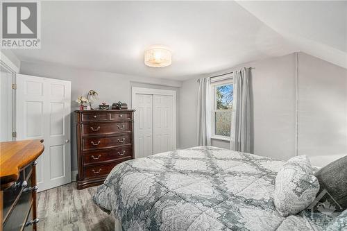 215 Poole Street, Arnprior, ON - Indoor Photo Showing Bedroom