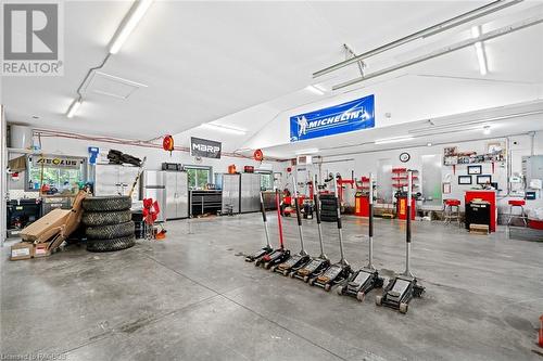 302769 Douglas Street, West Grey, ON - Indoor Photo Showing Garage