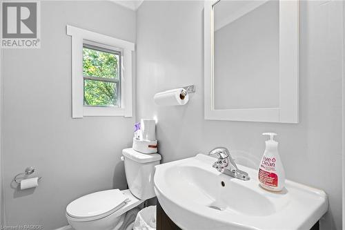 302769 Douglas Street, West Grey, ON - Indoor Photo Showing Bathroom