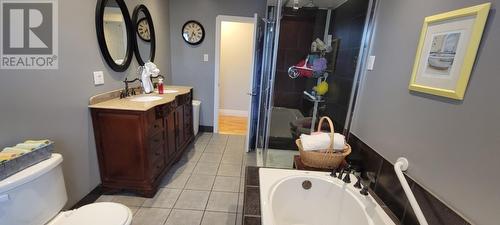 461 Creston Boulevard, Marystown, NL - Indoor Photo Showing Bathroom