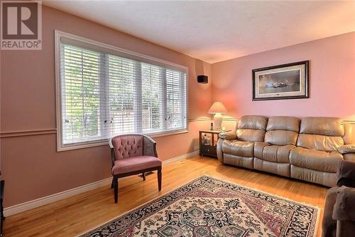 1047 Barachois, Dieppe, NB - Indoor Photo Showing Living Room