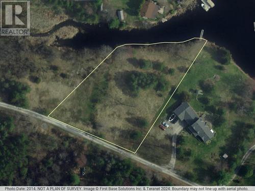 Please note " Arial lines are approximate only" - Blue Heron Lane, Westport, ON 