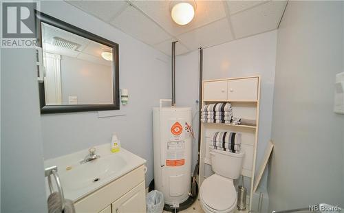 3 Henderson Circle, Oromocto, NB - Indoor Photo Showing Bathroom
