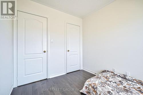 54 Cathedral High Street, Markham, ON - Indoor Photo Showing Bedroom