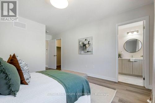 1363 Kaniv Street, Oakville, ON - Indoor Photo Showing Bedroom