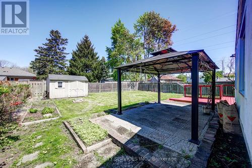 1632 Haig St, London, ON - Outdoor With Backyard