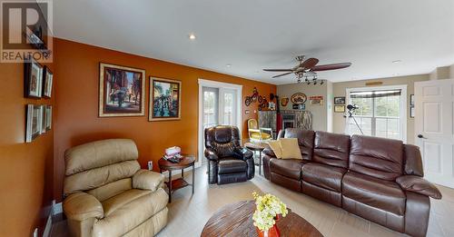 20 Kavanaghs Road, Clarkes Beach, NL - Indoor Photo Showing Living Room