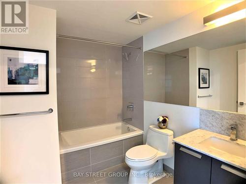2406 - 28 Wellesley Street E, Toronto, ON - Indoor Photo Showing Bathroom