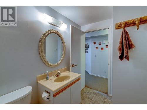 1885 Parkview Crescent Unit# 114, Kelowna, BC - Indoor Photo Showing Bathroom