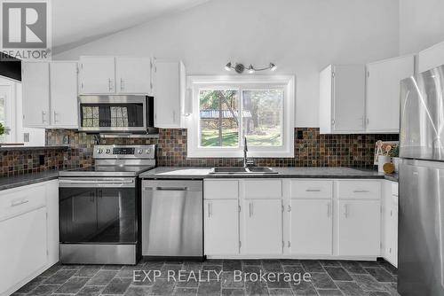 452 Clouston Road, Alnwick/Haldimand, ON - Indoor Photo Showing Kitchen With Double Sink