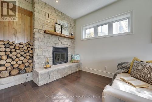 3795 Beaverdale Road, Cambridge, ON - Indoor Photo Showing Living Room With Fireplace